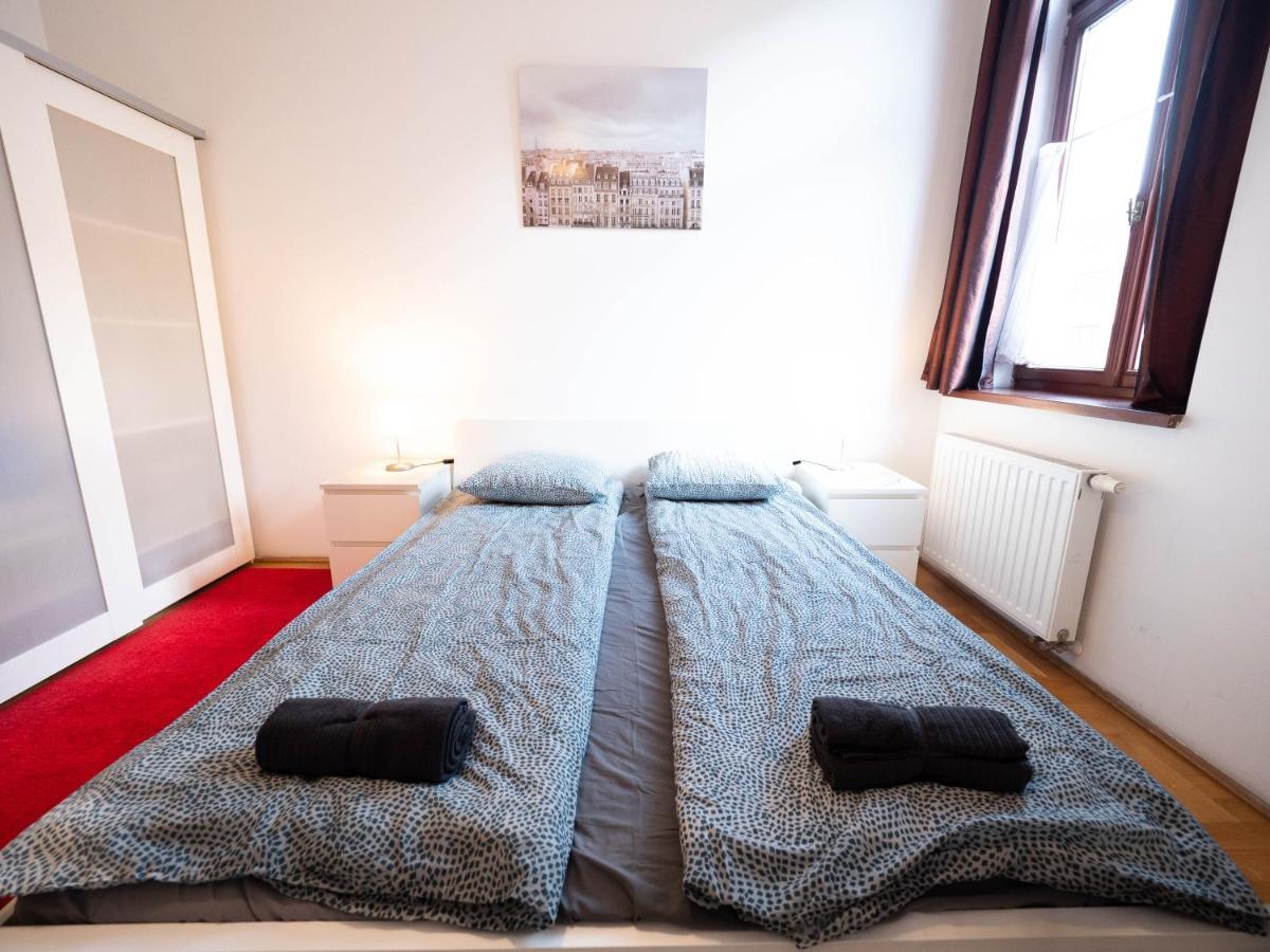 Cozy Central Apt With Garage At Gozsdu Passage Budapeşte Dış mekan fotoğraf
