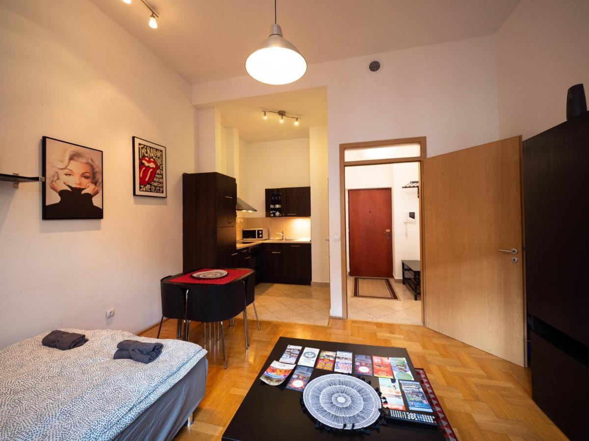 Cozy Central Apt With Garage At Gozsdu Passage Budapeşte Dış mekan fotoğraf
