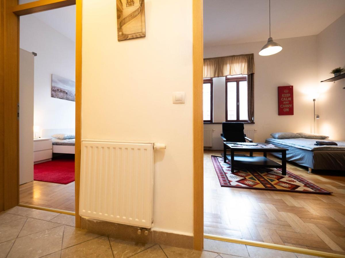 Cozy Central Apt With Garage At Gozsdu Passage Budapeşte Dış mekan fotoğraf